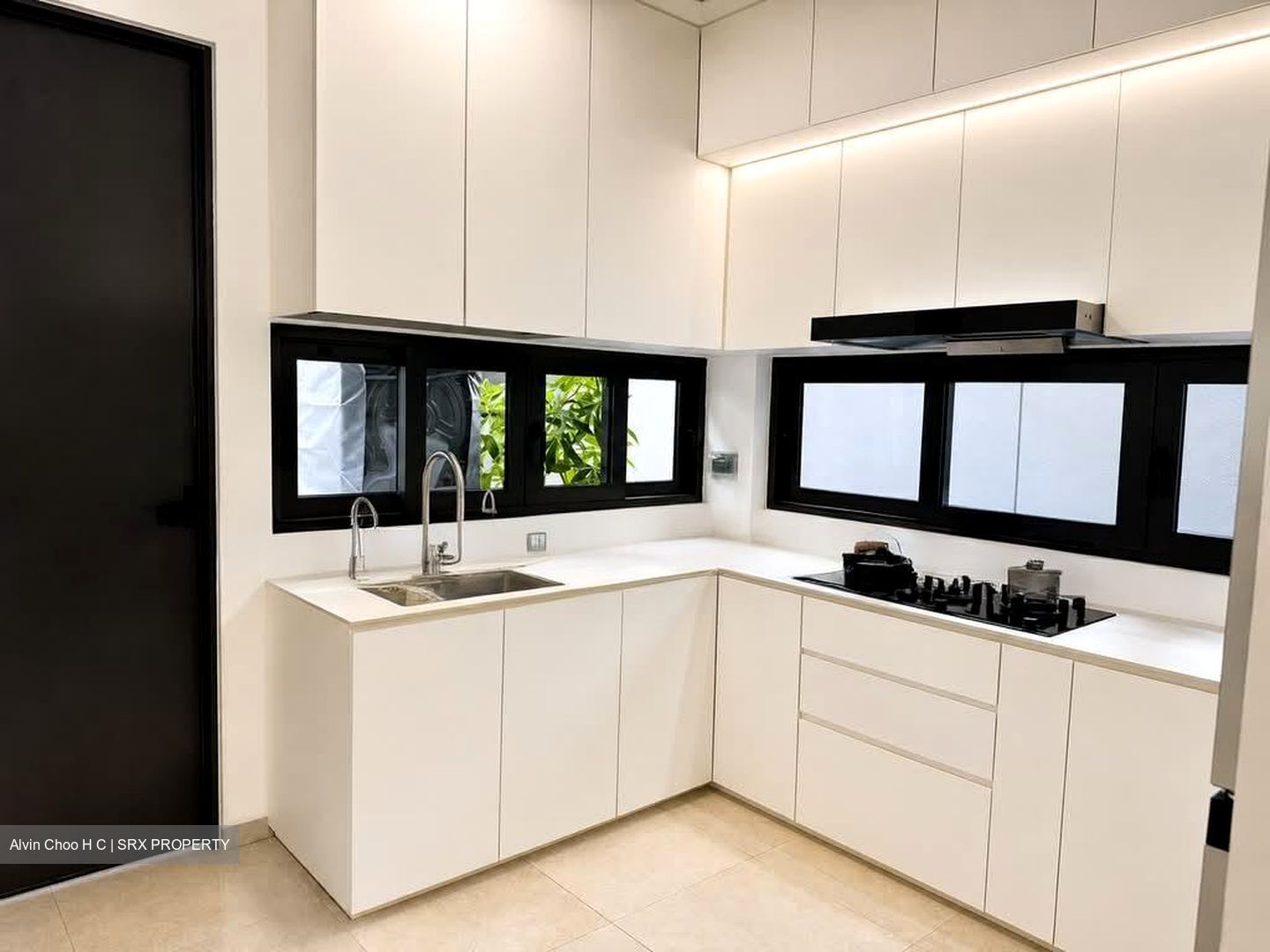 Upper East Coast Road (D15), Terrace #555540131